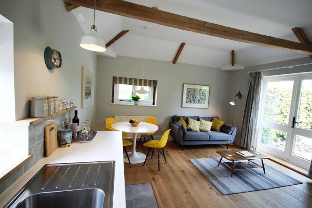 Macks Shack At Machrimore Wells-next-the-Sea Exterior photo